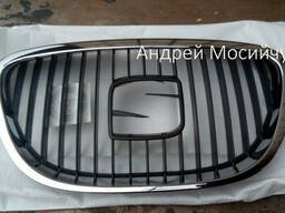 Решетка радиатора Seat Toledo 2004 - 2009 г.