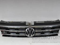 Решетка радиатора VW Tiguan 2.0 TDI 2016 5NN853651H it-17789 Дизель