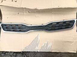 Решітка радіатора 863501W210 Kia Rio UB 11-17