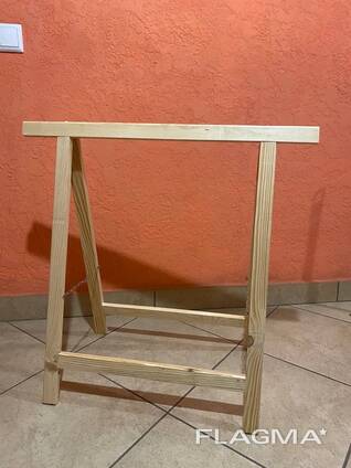 Розкладна дерев’яна стійка