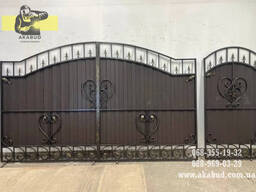 Розпашні Ворота. Навіс із металочерепиці. Ворота відкатні. Поруччя