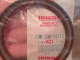 Сальник коленвала задний Honda