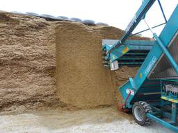 Самохідна фреза для нарізання силосу Gonella Tauras