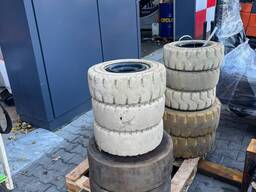 Сервісне обслуговування навантажувачів, штабелерів, річтраків. Шини, вила, АКБ, АКПП