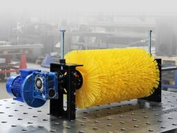 Щітка очищувач стрічки конвеєра (циліндрична з приводом)