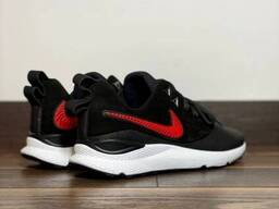 Шкіряні кросівки nike чорні з білою підошвою