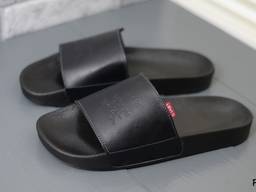 Шлепанцы Levis