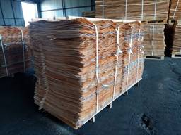 Шпон лущений (береза , вільха)