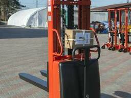 Штабеле полуэлектрический аккумуляторный S1530