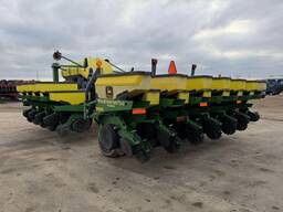 Сівалка просапна John Deere 1780, пневматична з США