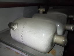 Скляна банка 5 літрів з притернтою горловиною та зливом