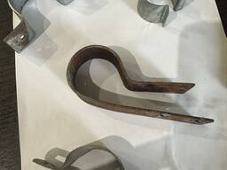 Скоби-хомути металеві