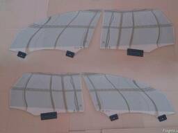 Стекло двери ляды Toyota Auris Avensis Aygo Corolla Prius