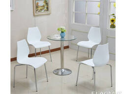 Стілець пластиковий білий Лілі