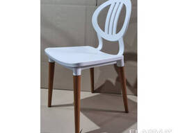 Стілець для кафе дизайнерський пластиковий білий Турин