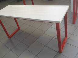 Стол в стиле Лофт