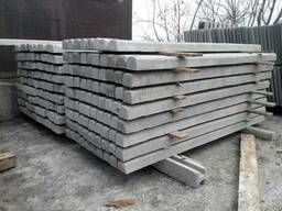 Столбы бетонные под сетку рабицу, виноградные, шпалерные