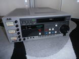 Студийный видеомагнитофон S-VHS, VHS JVC BR-S610E PAL - фото 1