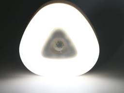 Светильник ночник фонарь светодиодный LED с датчиком движения 2 режима подсветка на батаре