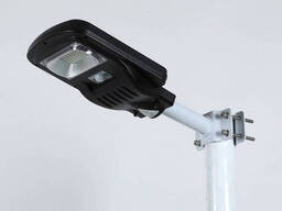 Светодиодный консольный светильник Gemix GE-50 на солнечной панели с датчиком движения. ..