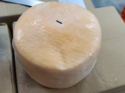 Сыр твердый для промпереработки