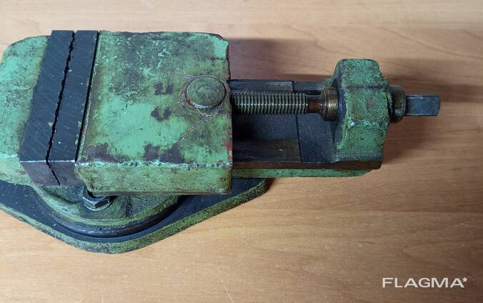 Тиски поворотные станочные