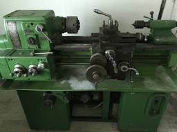 Токарно-винторезный станок 1П611