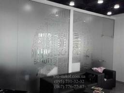 Тонировка офисных перегородок Киев