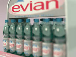 Торговые стойки Evian на заказ