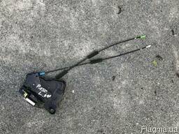 Toyota Land Cruiser Prado 11г. Замок двери передней L