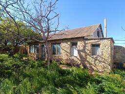 Трехкомнатный домик в курортном пригороде Евпатории