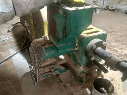 Ударний прес для виробництва паливних брикетів 600 кг. Wektor