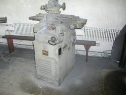 Универсально-заточной станок 3В641