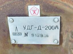 Универсальная делительная головка УДГ Д 200А