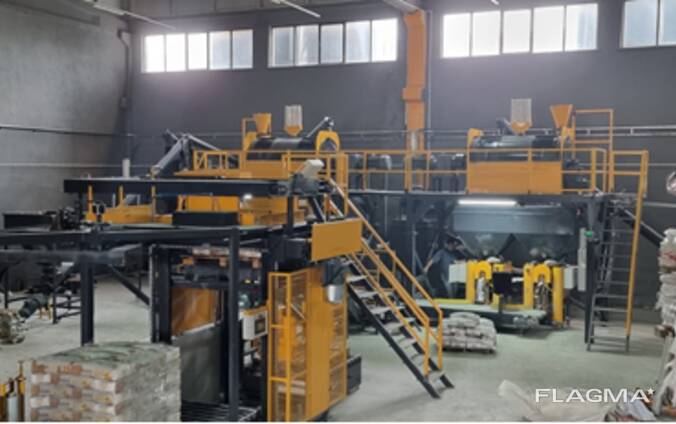 Паллетоукладчик для укладання крафт-мішків на палети