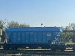 Вагон зерновоз моделі 19-9951 обʼємом 104м. куб. - фото 2