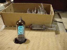 Вакуумный люминесцентный индикатор ИВ-4 (проверены)