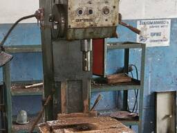 Верстати і обладнання металообробне б/в