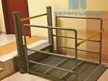 Вертикальний підйомник для інвалідів та маломобільних груп.