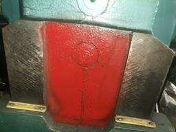 Вертикально фрезерный станок 6Р13