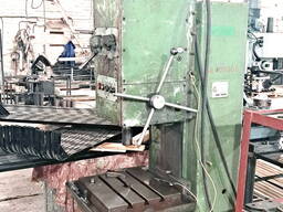 Вертикально-сверлильный 2Н135. Есть видео работы.