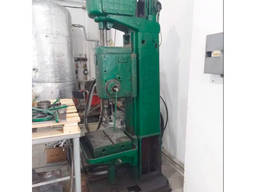 Вертикально-сверлильный станок 2А135