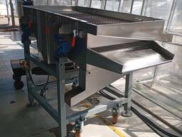 Вібраційний калібратор для ягід на три фракції