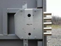 Услуги слесаря ремонт установка замка в двери гаражи ворота