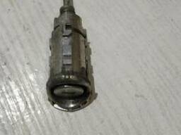 Вставка личинка замка двери передней левой Renault Laguna 3