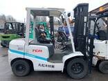 Вилковий дизельний автопогрузчик TCM, на спарці та з бічним зміщенням - фото 3