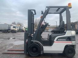 Вилочний погрузчик Nissan P1F1A10D, газобензиновый Номiнальна вантажопідйомність 1 тонни