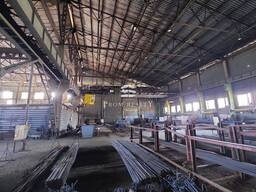 Виробничий цех з залізничною гілкою