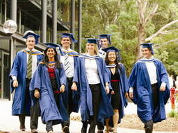 Вища освіта та навчання в Австралії