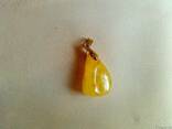 Янтарные кулоны. - фото 1